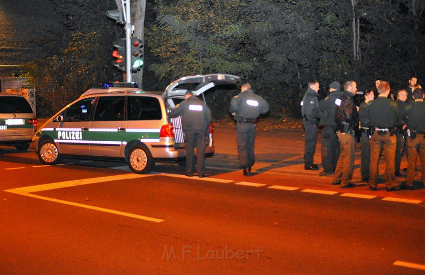 Messerstecherei Koeln Ehrenfeld Alpenerstr P18.JPG